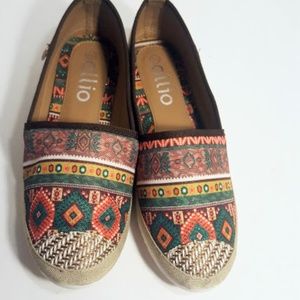Ollio slip on floral tribal sneakers canvas sz 8.5